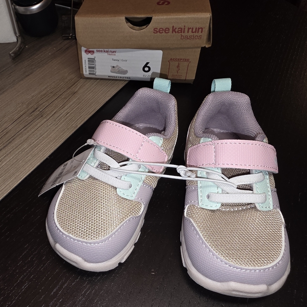 NWT See Kai Run Basics Toddler Tenny Sneakers - Gold - Size 6 - Picture 2 of 10